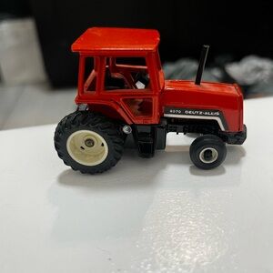 vintage diecast ERTL Deutz-Allis 8070 farm tractor equipment toy